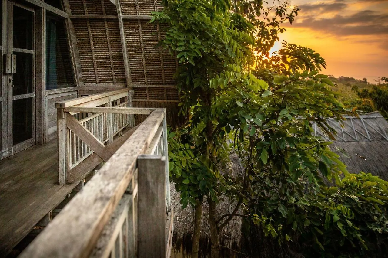Alojamento de Turismo Selvagem Vertical House Bali Uluwatu Indonésia