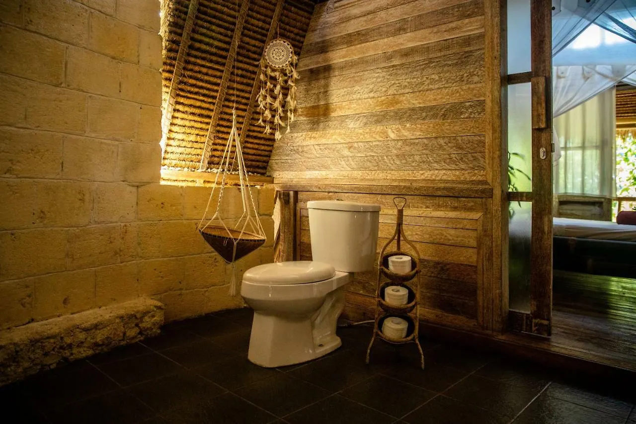 Alojamento de Turismo Selvagem Vertical House Bali Uluwatu Indonésia