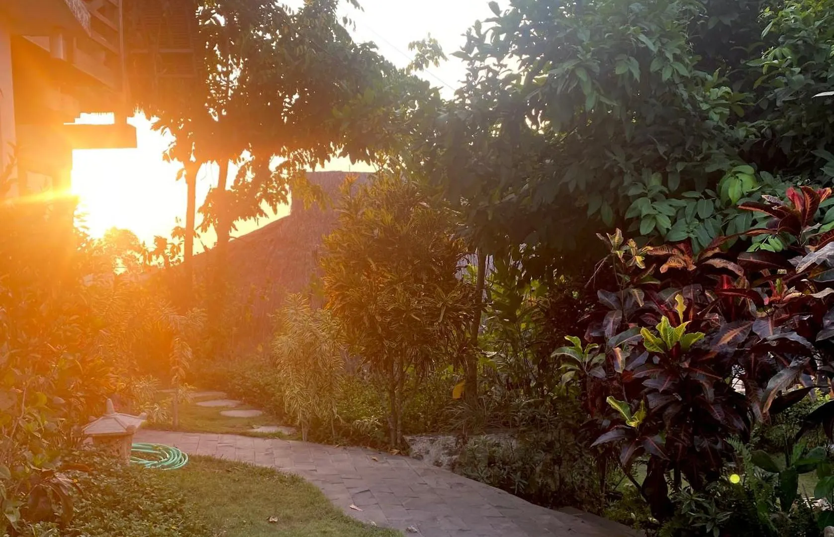 Lodge Vertical House Bali Uluwatu