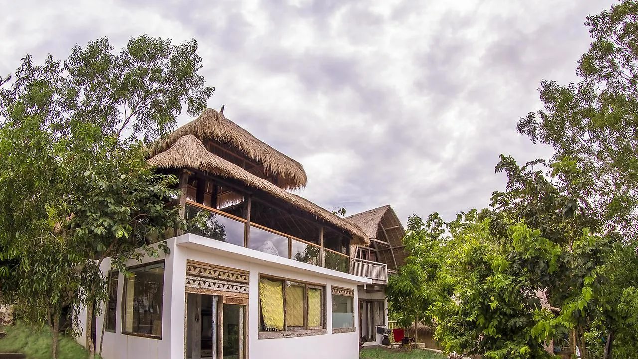 Vertical House Bali Uluwatu  Uluwatu (Bali)
